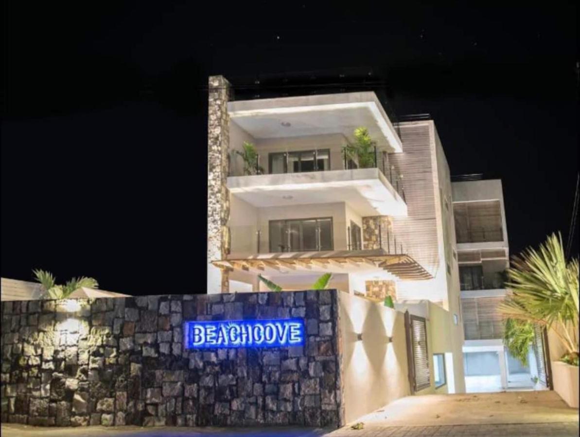 Luxury Modern 2-Bed Apartment Pereybere Grand Baie Bagian luar foto