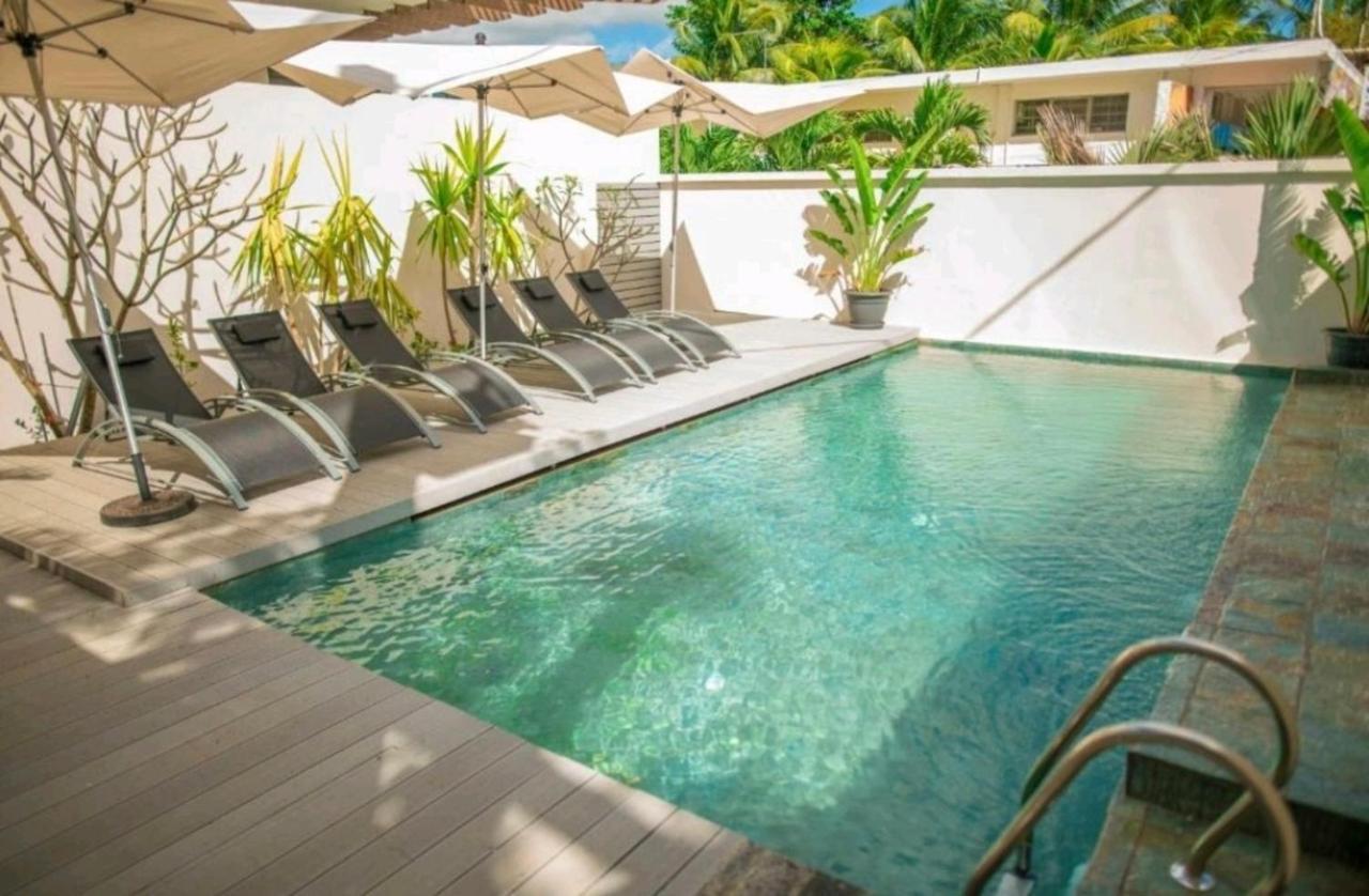 Luxury Modern 2-Bed Apartment Pereybere Grand Baie Bagian luar foto