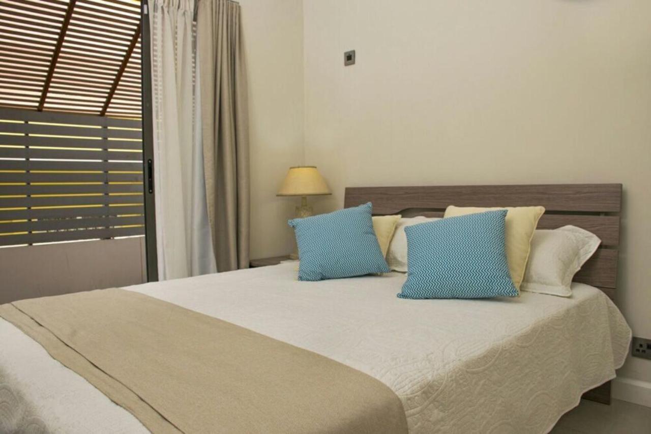Luxury Modern 2-Bed Apartment Pereybere Grand Baie Bagian luar foto