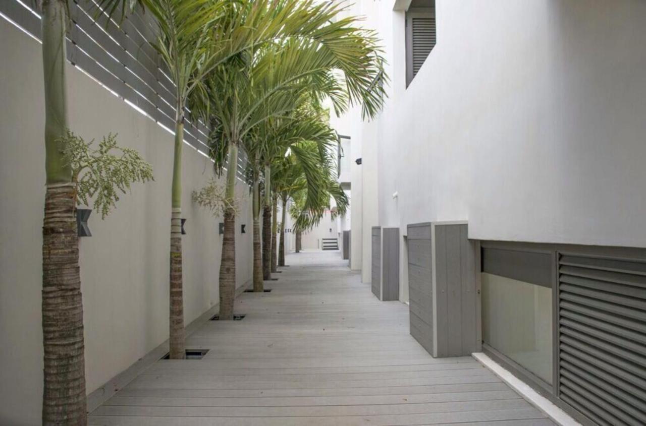Luxury Modern 2-Bed Apartment Pereybere Grand Baie Bagian luar foto